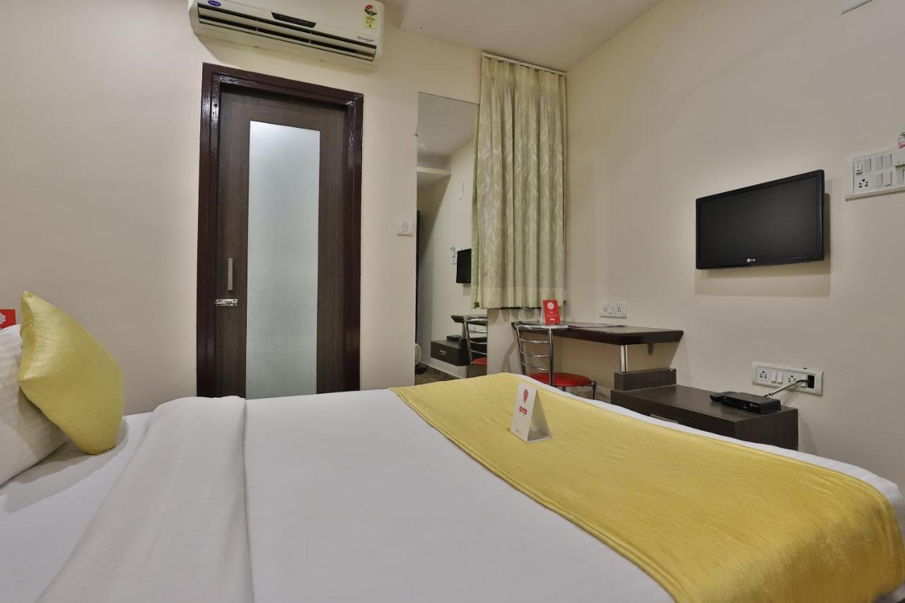 New Rajdhani Hotel Vadodara Eksteriør bilde